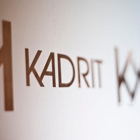 Kadrit Hotel Cadrete Esterno foto